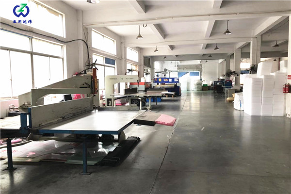 三大因素看礼品内衬厂家的现状