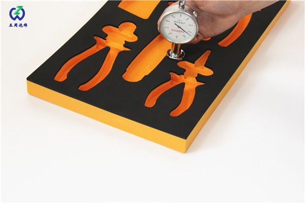 EVA内衬常用的硬度是多少