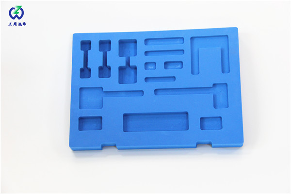 EVA内衬在就酒盒类行业上的应用