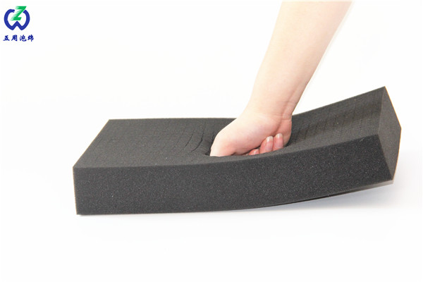 海绵变形和密度有关吗？