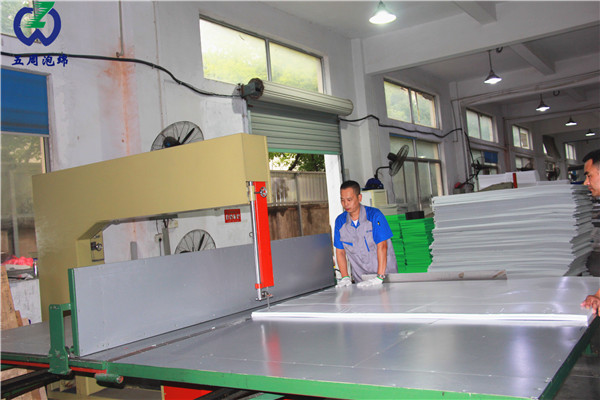 如何解决eva泡绵模切斜边的问题 如何解决eva泡绵模切斜边的问题