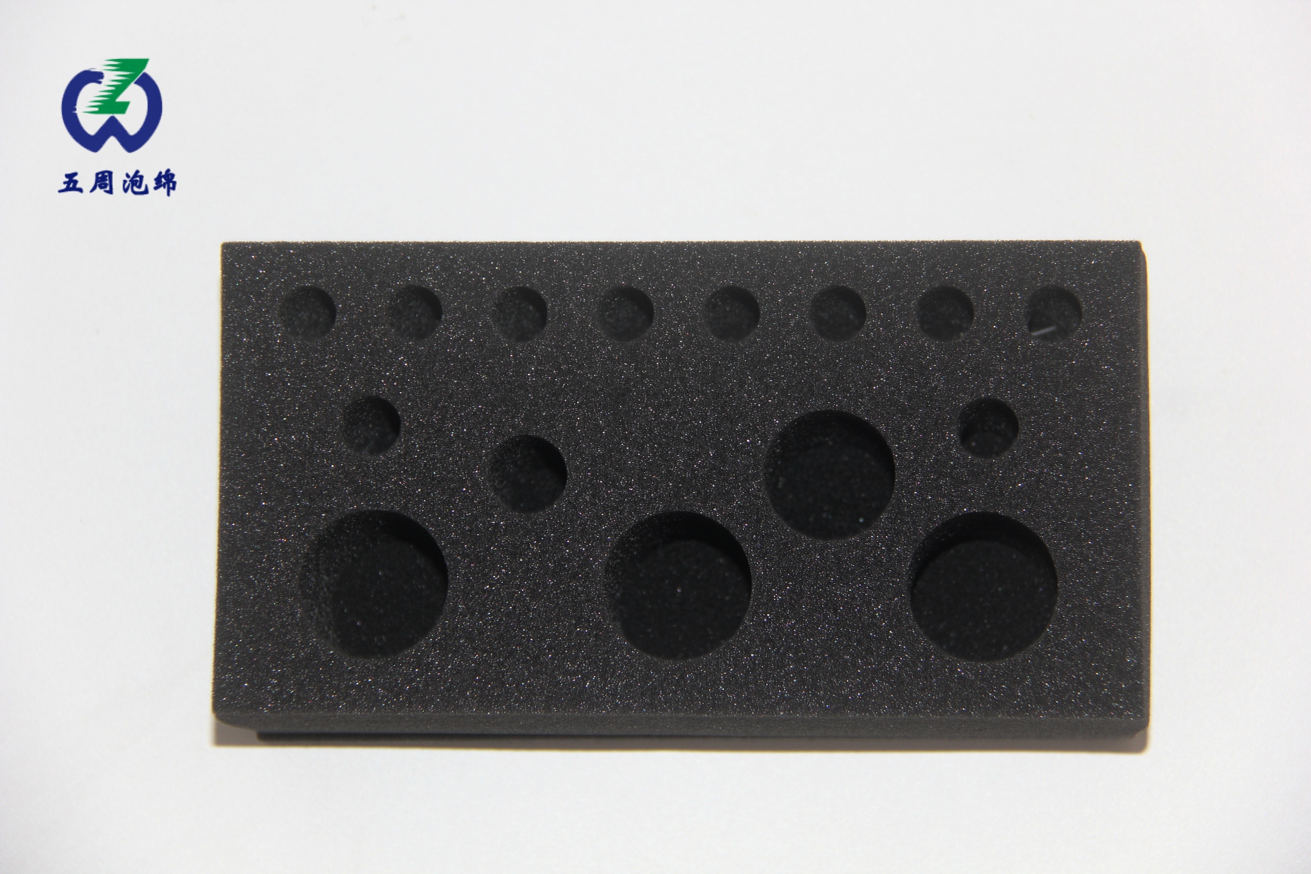 从密度到回弹性：深度剖析PU海绵内衬的物理特性