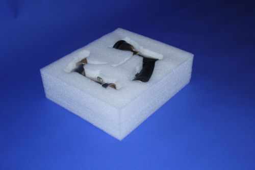 精密异形部件包装降损指南：定制 EPE 珍珠棉内衬案例分享