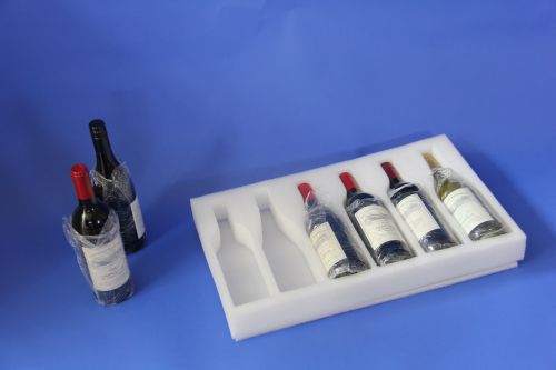 户外用品包装专用EPE珍珠棉内衬：防潮/耐候/抗撕裂的适配方案