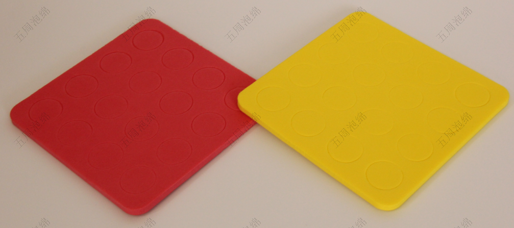 多格小型产品 EVA 内衬：批量包装的分类固定与色彩区分