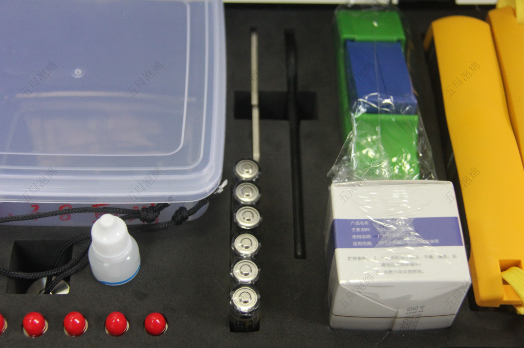 检测仪器 EVA 内衬：精密设备的全维度防护与分类收纳