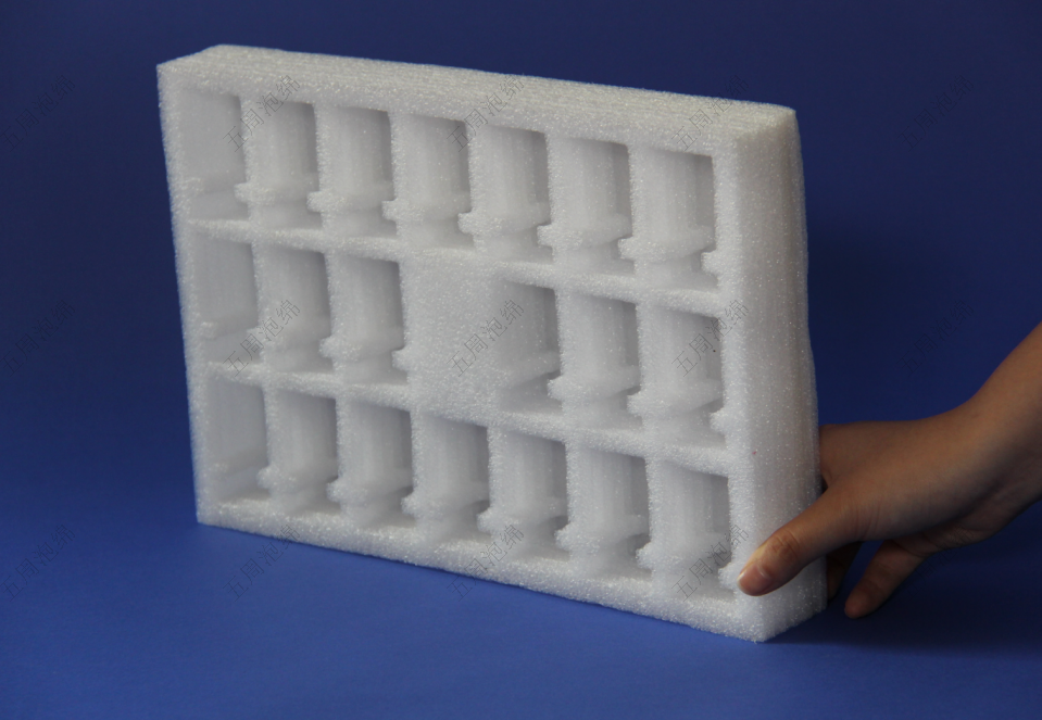 多型腔珍珠棉托盘：汽车传感器的批量包装方案