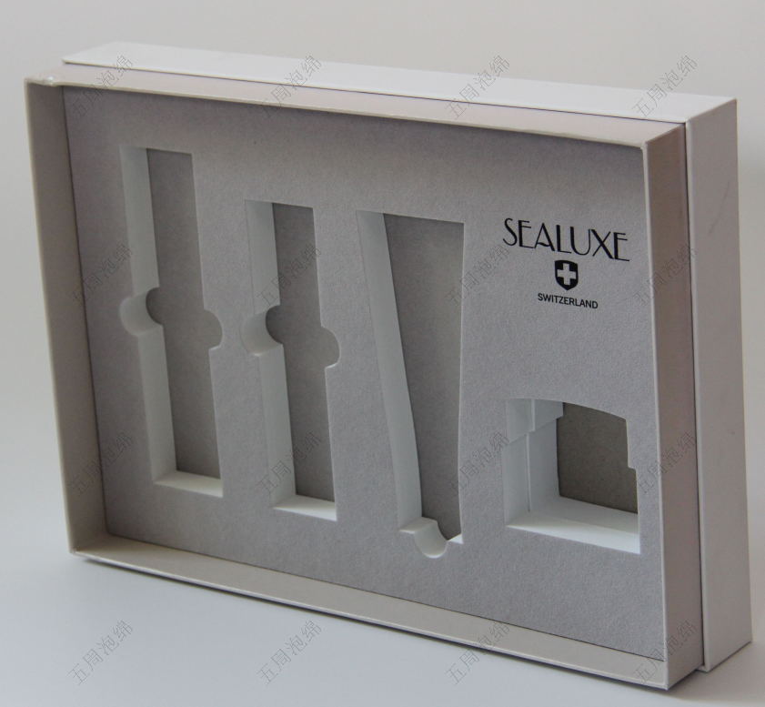 护肤品套装 EVA 内衬：品牌适配与缓冲防护的高端方案