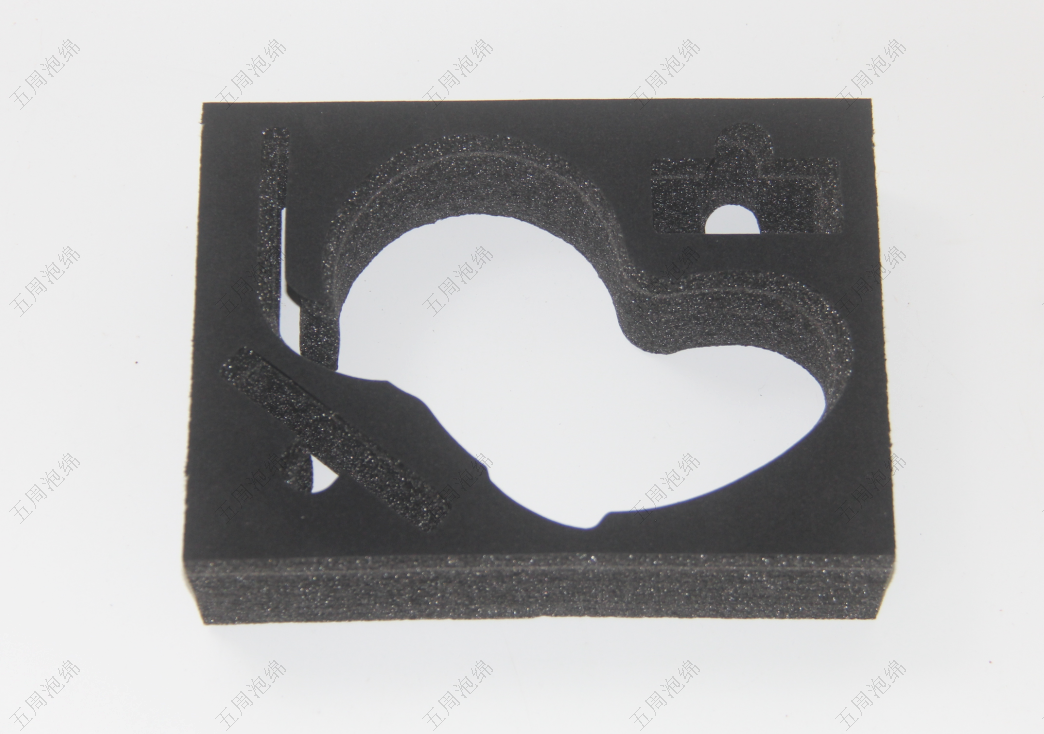 心形凹槽黑色珍珠棉内衬：文创美妆工具的颜值防护方案