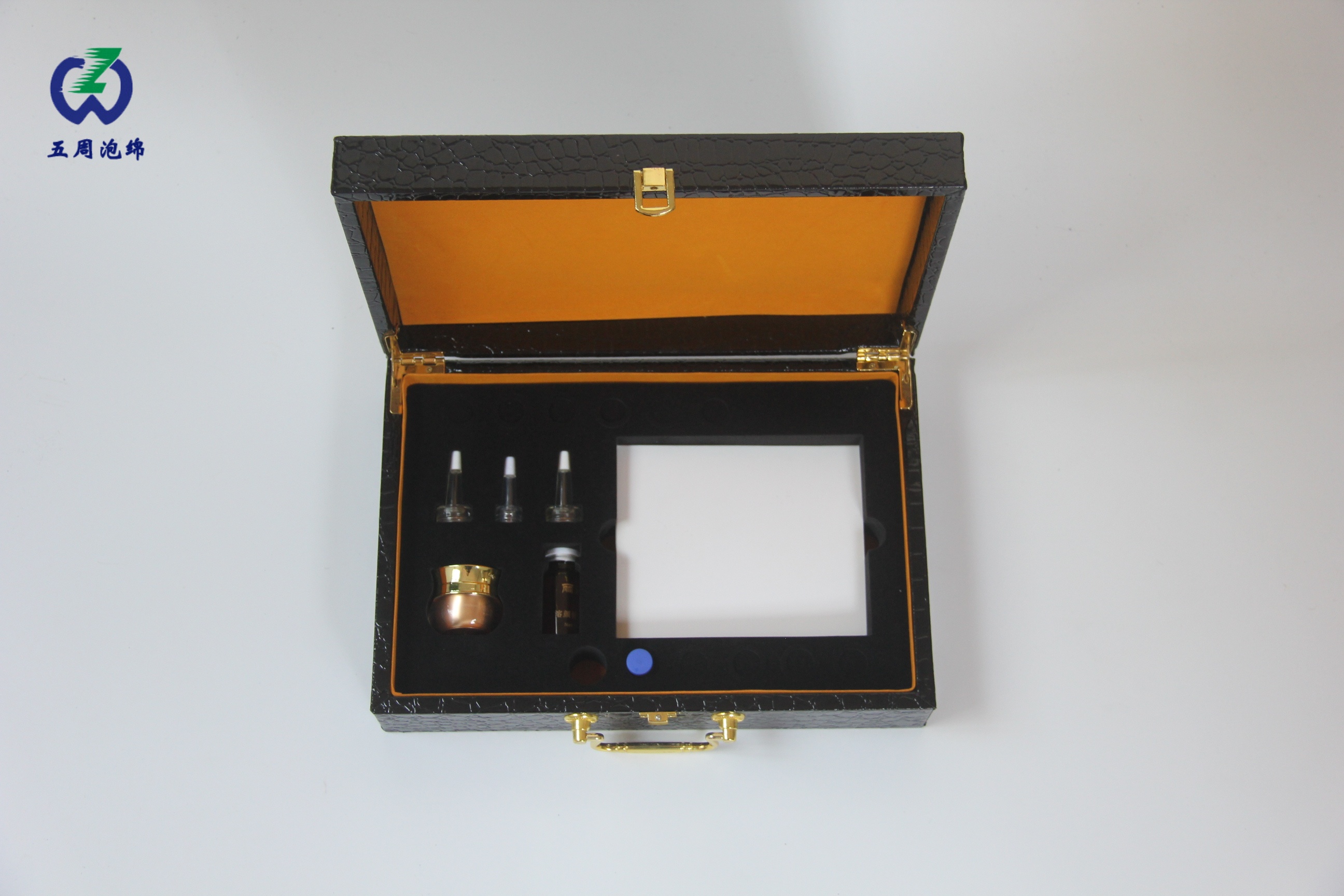 高端美妆仪器 EVA 内衬：奢华质感与精密防护的礼盒方案
