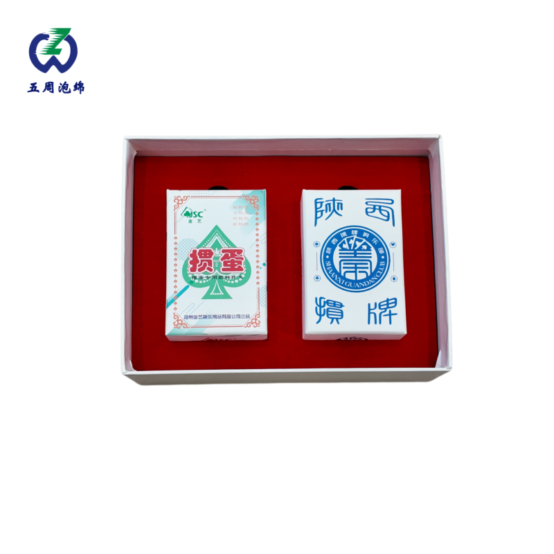 红色文创扑克 EVA 内衬：轻奢质感的礼品方案