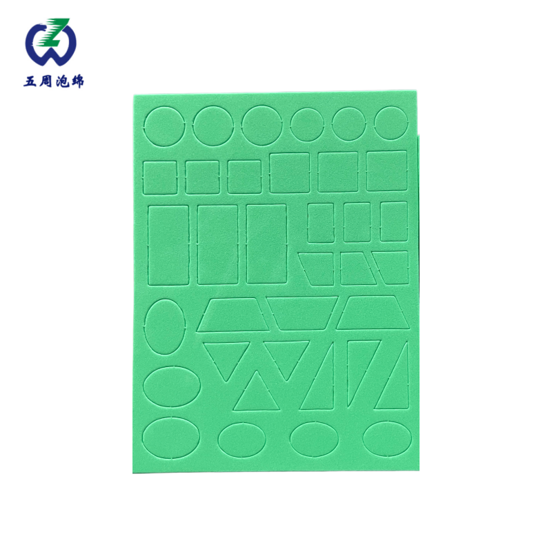 绿色多形状 EVA 泡棉片：手工 DIY 与教学教具的多功能方案
