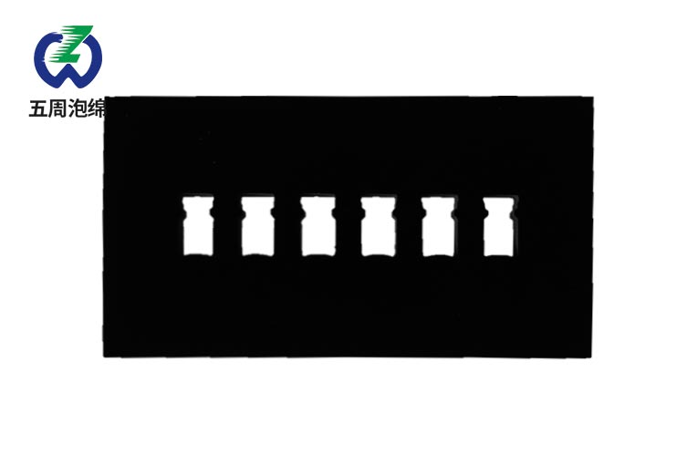 黑色镂空 EVA 泡棉内衬，精密小件的防护收纳载体