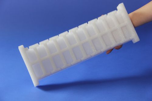 长条形多槽珍珠棉内衬，细长型材工件定向防护